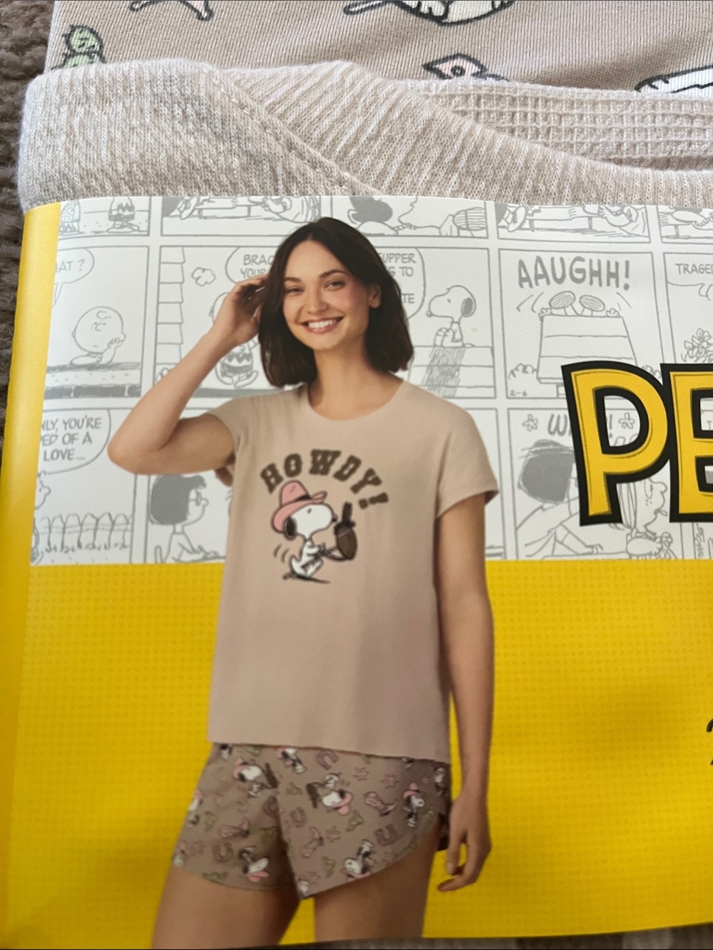 Peanuts Snoopy 2-Piece Pajama Set - Tan & Pink - Picture 2 of 2
